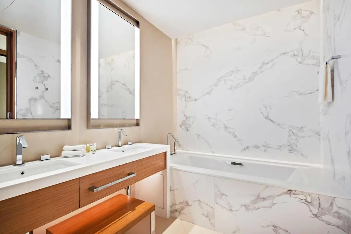 Luxurious 3-Bedroom Apartment Facing Burj Khalifa In The Address Dubai Opera United Arab Emirates